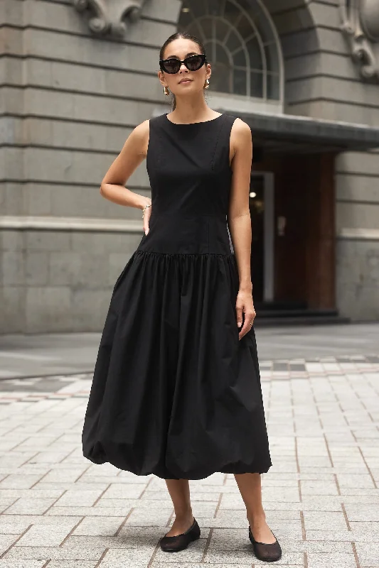  Women's Outerwear AttireVigour Black Structured Bubble Midi Dress