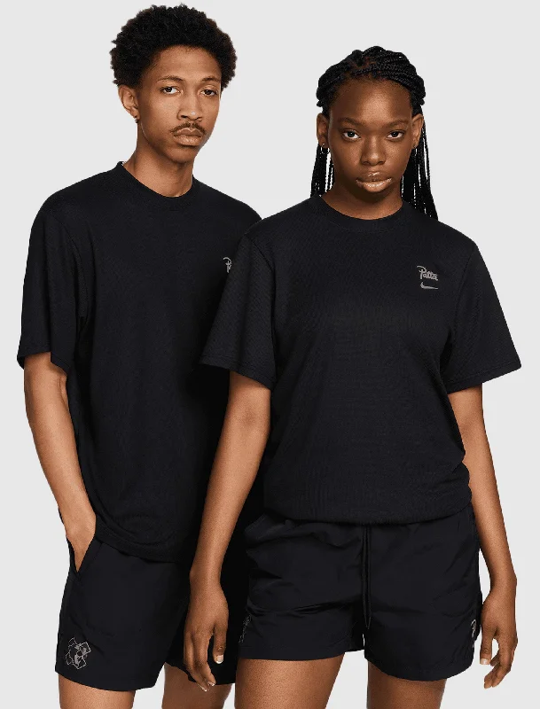  Modern Women's AttirePATTA TEE