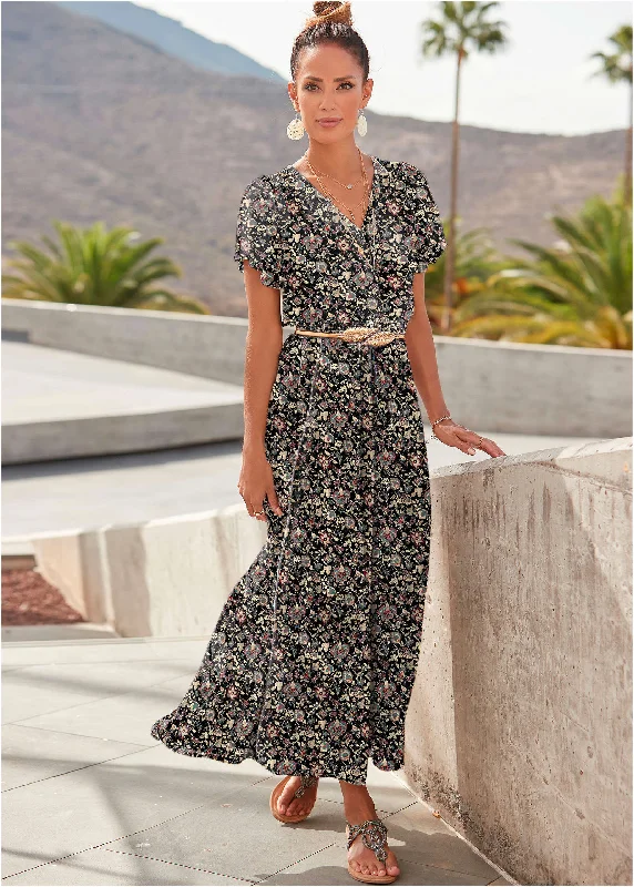  Trendy Looks On SaleAbstract Print Maxi Dress - Black Floral