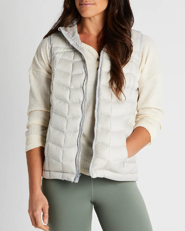  Women's Comfortable Lounge AttireWomen's Renew Down Vest