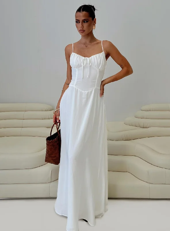  Style BreakthroughsEleanora Maxi Dress White