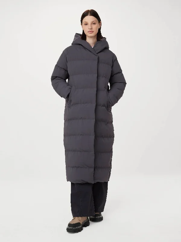  Ride The Style WaveThe Highland Long Puffer Coat in Dark Grey