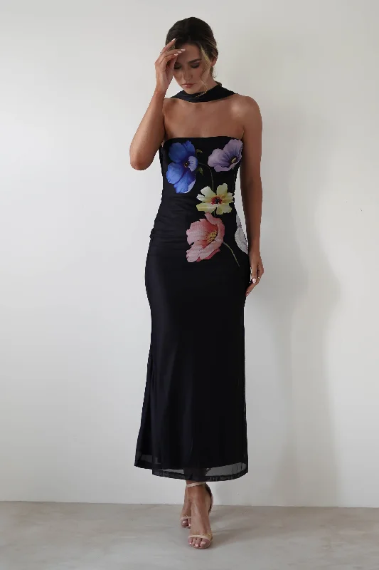  Crazy Discounts, Hurry UpCollins Floral Print Maxi Dress | Black