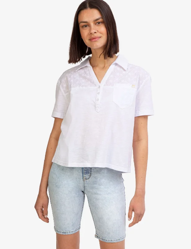  Charming Women's GarmentsSHORT SLEEVE EYELET POLO SHIRT WITH POCKET